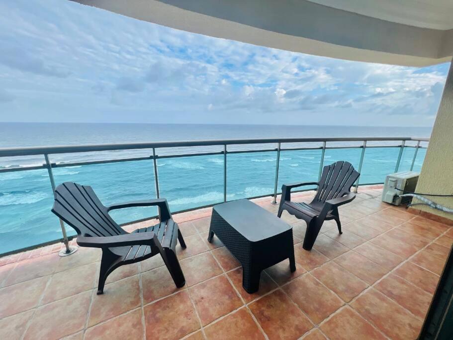 Beach Front Penthouse In Exclusive Tower 聖多明哥 外观 照片