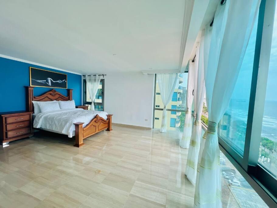Beach Front Penthouse In Exclusive Tower 聖多明哥 外观 照片