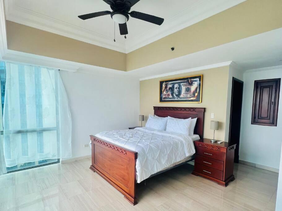 Beach Front Penthouse In Exclusive Tower 聖多明哥 外观 照片