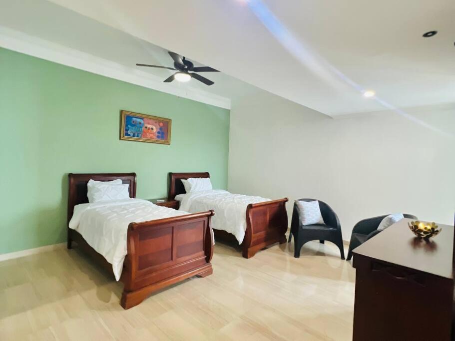Beach Front Penthouse In Exclusive Tower 聖多明哥 外观 照片