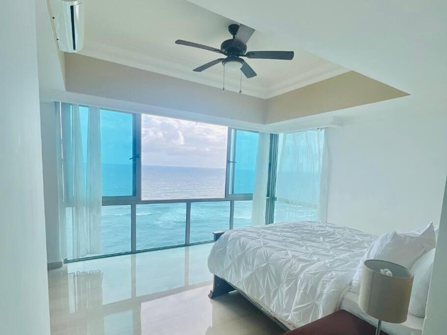 Beach Front Penthouse In Exclusive Tower 聖多明哥 外观 照片